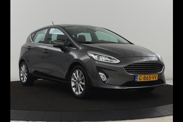 Ford Fiesta 1.0 EcoBoost Titanium | 1e eigenaar | Carplay | Climate control | Parkeerhulp | Cruise control | DAB | Bluetooth