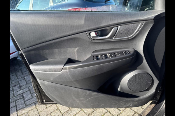 Hyundai Kona Aut. EV Fashion 64 kWh | Navi | Camera |