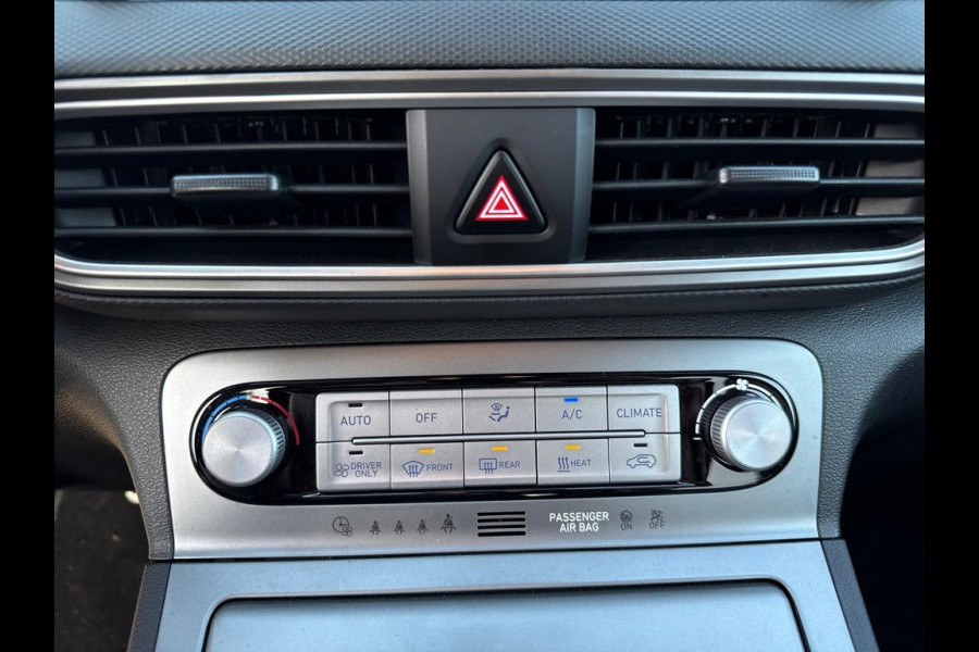 Hyundai Kona Aut. EV Fashion 64 kWh | Navi | Camera |