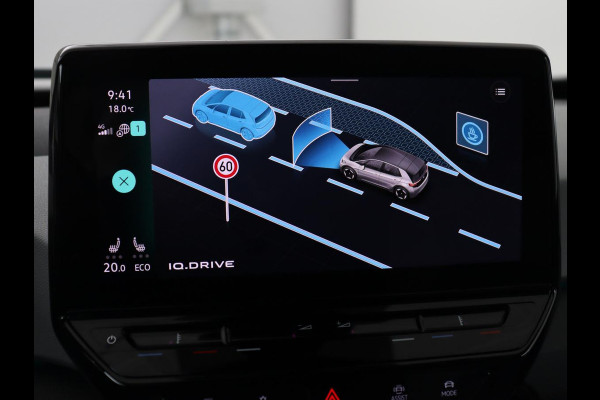 Volkswagen ID.3 First Plus 58 kWh | Trekhaak | Stoel & stuurverwarming | Camera | Adaptive cruise | Sfeerverlichting | Carplay | Navigatie | Keyless | Matrix LED