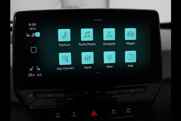 Volkswagen ID.3 First Plus 58 kWh | Trekhaak | Stoel & stuurverwarming | Camera | Adaptive cruise | Sfeerverlichting | Carplay | Navigatie | Keyless | Matrix LED