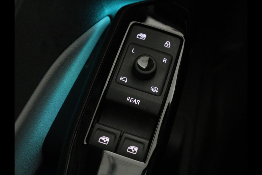 Volkswagen ID.3 First Plus 58 kWh | Trekhaak | Stoel & stuurverwarming | Camera | Adaptive cruise | Sfeerverlichting | Carplay | Navigatie | Keyless | Matrix LED