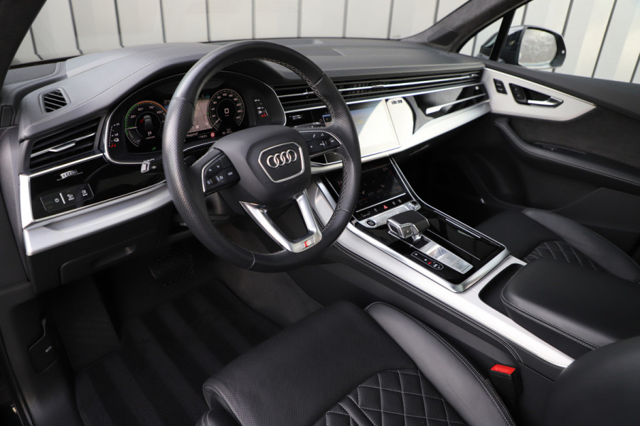 Audi Q7 60 TFSI e quattro Competition | 462PK | Luchtvering | Head-up | Massage | Keyless-go | S-Stoelen | Matrix-led | Trekhaak | Stand