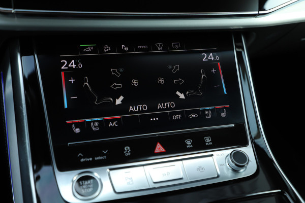 Audi Q7 60 TFSI e quattro Competition | 462PK | Luchtvering | Head-up | Massage | Keyless-go | S-Stoelen | Matrix-led | Trekhaak | Stand