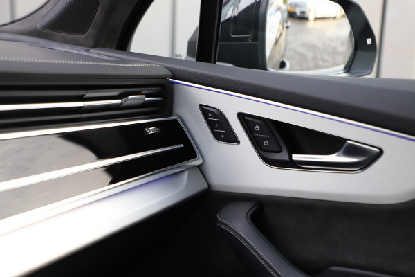 Audi Q7 60 TFSI e quattro Competition | 462PK | Luchtvering | Head-up | Massage | Keyless-go | S-Stoelen | Matrix-led | Trekhaak | Stand