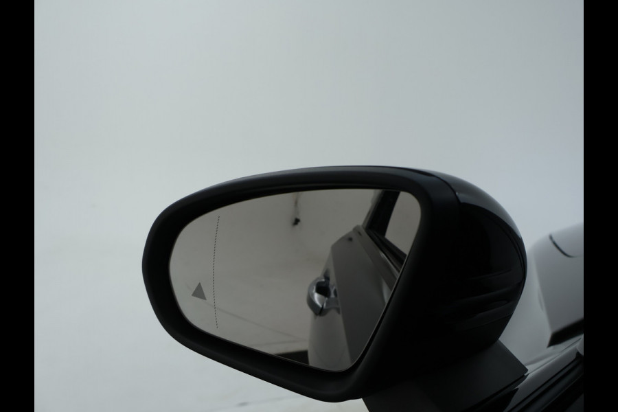 Mercedes-Benz A-Klasse 250 e Business Solution AMG | AMG Line Plus pakket | Trekhaak | Nightpakket  | 360°-camera | Dodehoekassistent | Antidiefstalpakket  | Inclusief 24 maanden Mercedes-Benz Certified garantie voor Europa.