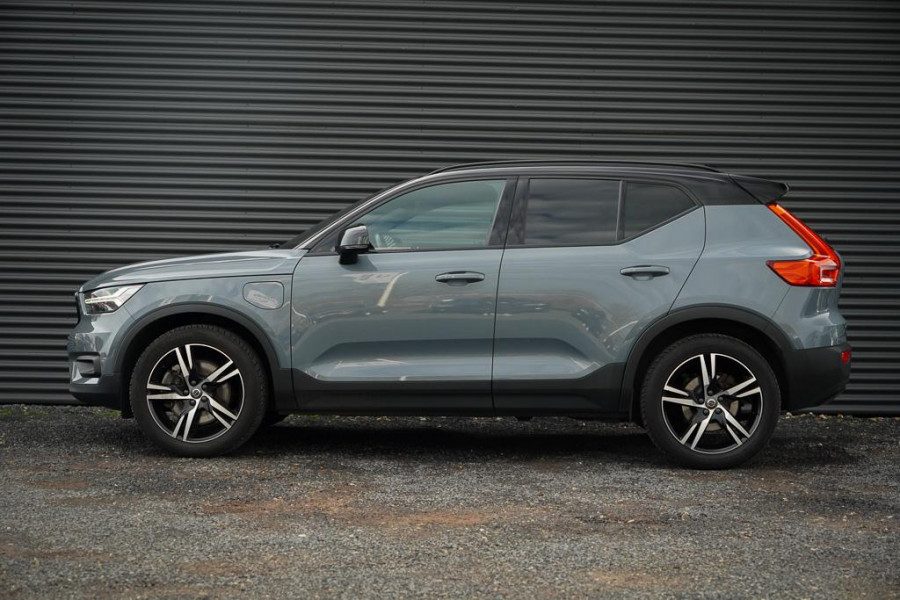 Volvo XC40 1.5 T5 Recharge R-Design / Pano / NL Auto / 1e Eig / Incl BTW