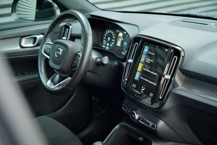 Volvo XC40 1.5 T5 Recharge R-Design / Pano / NL Auto / 1e Eig / Incl BTW