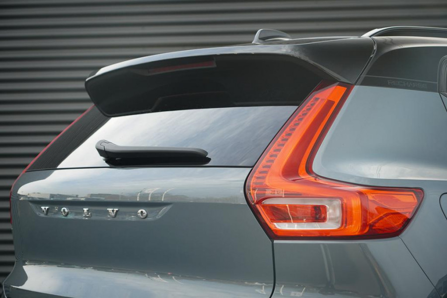 Volvo XC40 1.5 T5 Recharge R-Design / Pano / NL Auto / 1e Eig / Incl BTW