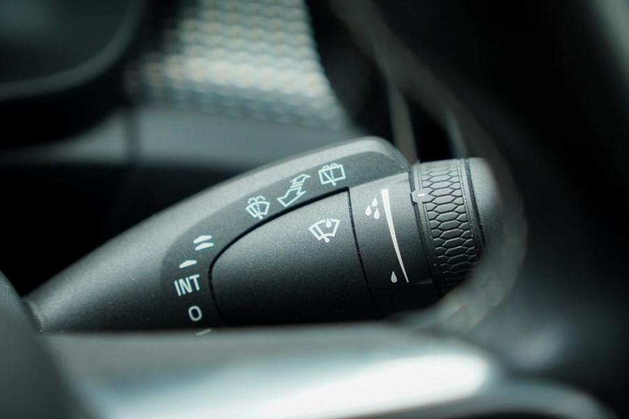 Volvo XC40 1.5 T5 Recharge R-Design / Pano / NL Auto / 1e Eig / Incl BTW