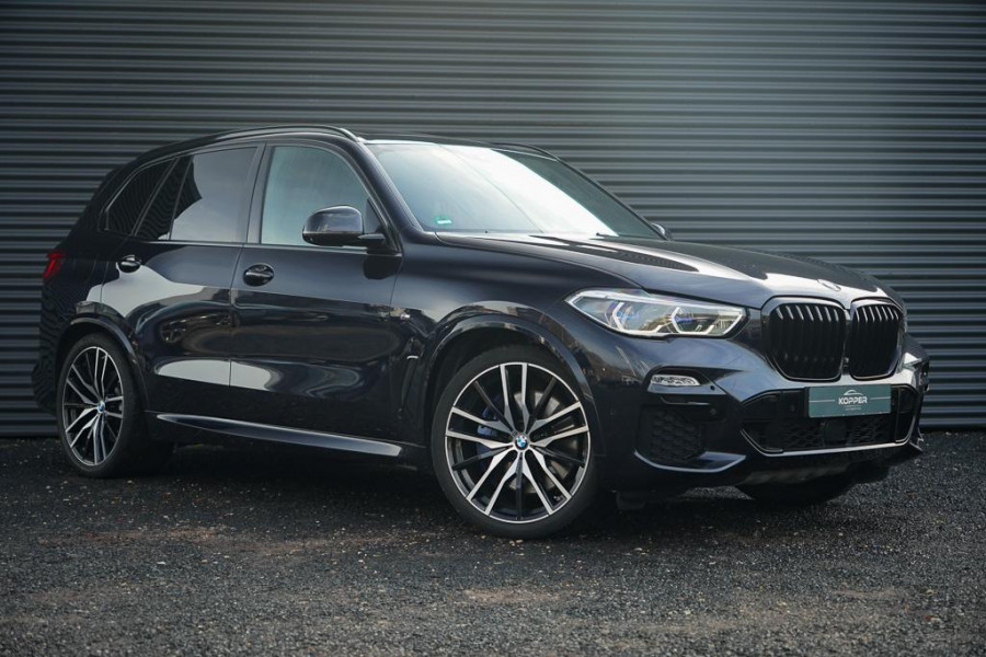BMW X5 xDrive30d High Executive / Luchtvering / HUD / 22 '' / M-Sport / Skylounge / Adaptive
