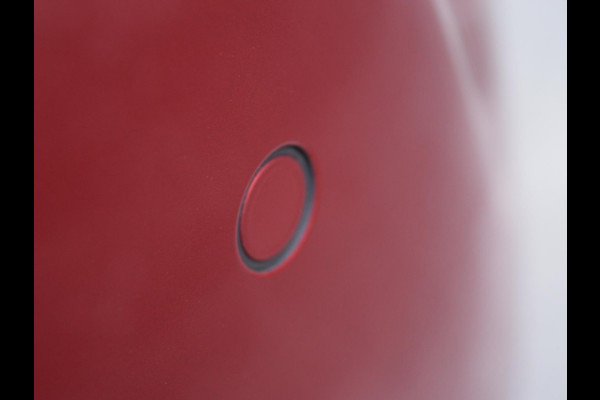 Peugeot e-208 EV GT Pack 50 kWh SOH 95% | PANORAMADAK | CAMERA MET SENSOREN | E.C.C. | STOELVERWARMING |