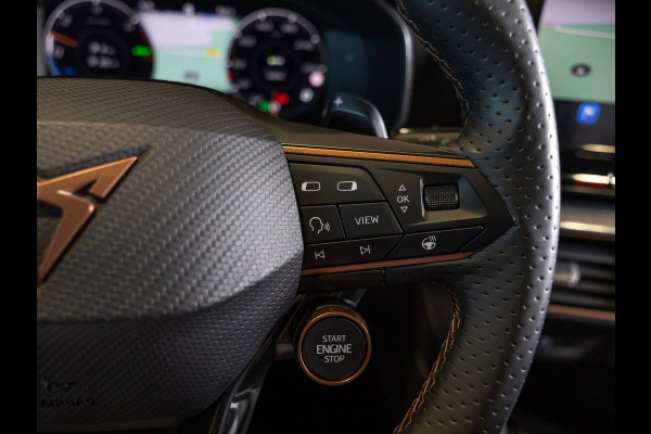 CUPRA Leon Sportstourer 1.4 e-Hybrid VZ Performance / 245pk / Panorama dak / Achteruitrij camera /