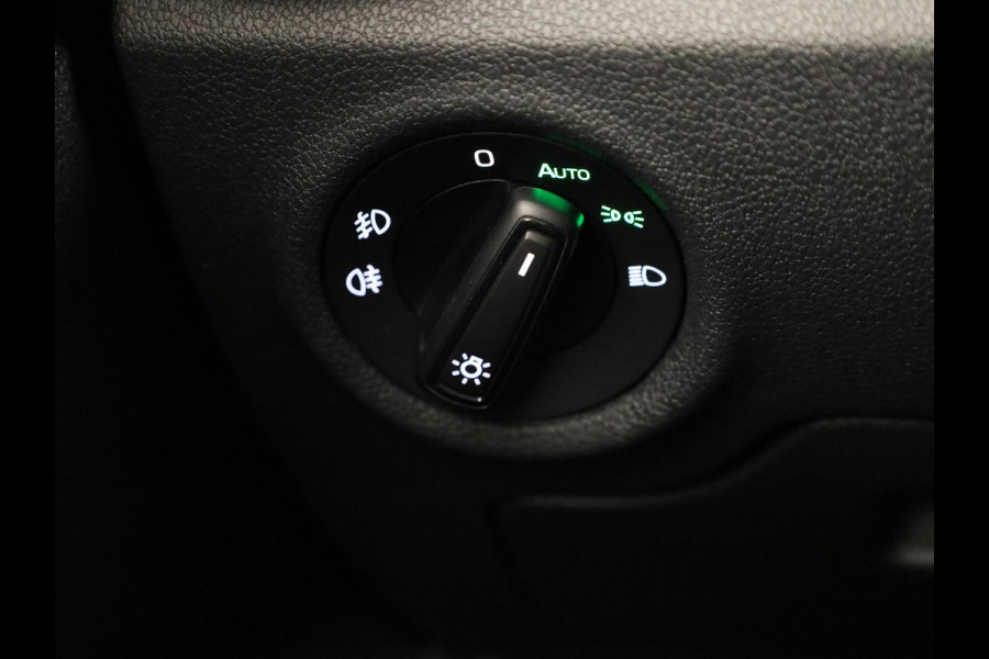 Škoda Fabia Monte Carlo 1.0 TSI 115 pk 7 versn. DSG | Navigatie pakket | Travel assist | Licht en Zicht plus | Verwarmbare voorstoelen