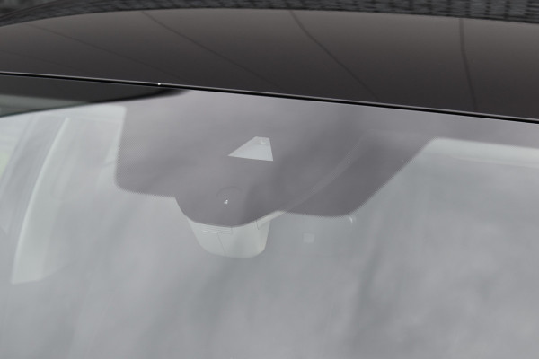 Škoda SCALA 1.0 TSI Ambition Automaat Carplay Navigatie Front/lane assist Stoelverwarming Parkeer sensoren