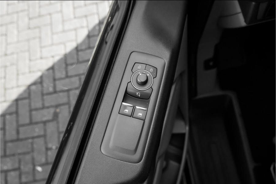 Ford Transit Custom 320 2.0 TDCI L2H1 Trend 170PK Automaat 2x Schuifdeur ACC Navi Leder 20"