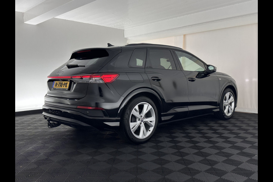 Audi Q4 e-tron 40 S-Line Launch-edition Competition 77 kWh [ 3-Fase-11kW ] {SOH-90%} (INCL-BTW) Aut. *HEATPUMP | PANO | LEATHER | MATRIX-LED | AUDI-SOUND | ADAPTIVE-CRUISE | HEATED-SPORTSEATS | AMBIENTLIGHT | DIGI-COCKPIT | CAMERA | KEYLESS | DAB+ | 20''ALU*
