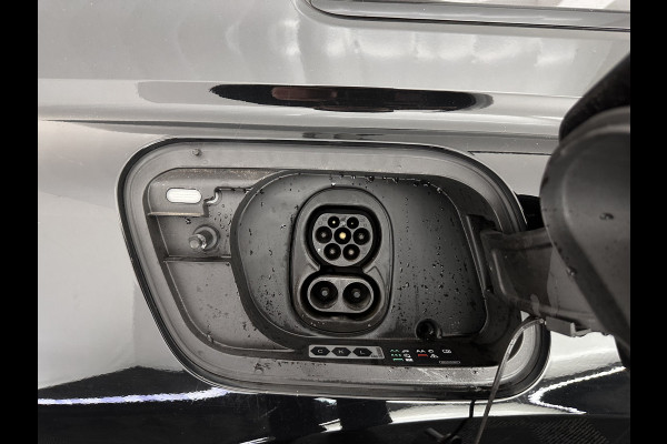 Audi Q4 e-tron 40 S-Line Launch-edition Competition 77 kWh [ 3-Fase-11kW ] {SOH-90%} (INCL-BTW) Aut. *HEATPUMP | PANO | LEATHER | MATRIX-LED | AUDI-SOUND | ADAPTIVE-CRUISE | HEATED-SPORTSEATS | AMBIENTLIGHT | DIGI-COCKPIT | CAMERA | KEYLESS | DAB+ | 20''ALU*