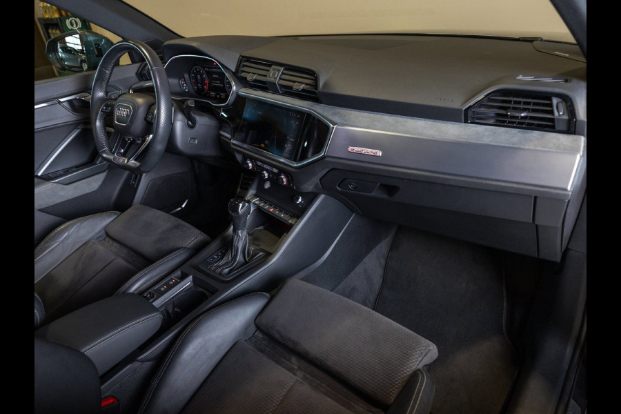 Audi Q3 45 TFSI quattro 2x S Line / 230pk / Panorama dak / B&O / Keyless / Achteruitrij camera /