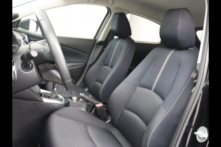 Mazda 2 1.5 Skyact-G Luxury | Stoel & stuurverwarming | Head-Up | Camera | Carplay | Keyless | Full LED | Dodehoek detectie | Climate control | Cruise control | Getint glas | Parkeerhulp