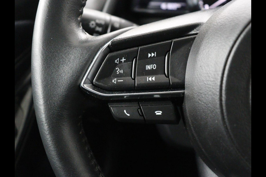 Mazda 2 1.5 Skyact-G Luxury | Stoel & stuurverwarming | Head-Up | Camera | Carplay | Keyless | Full LED | Dodehoek detectie | Climate control | Cruise control | Getint glas | Parkeerhulp