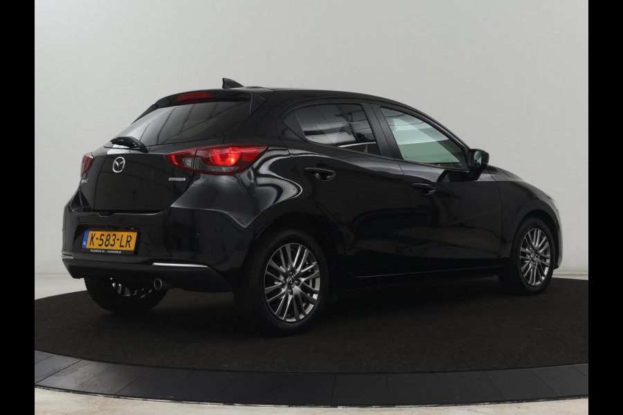 Mazda 2 1.5 Skyact-G Luxury | Stoel & stuurverwarming | Head-Up | Camera | Carplay | Keyless | Full LED | Dodehoek detectie | Climate control | Cruise control | Getint glas | Parkeerhulp