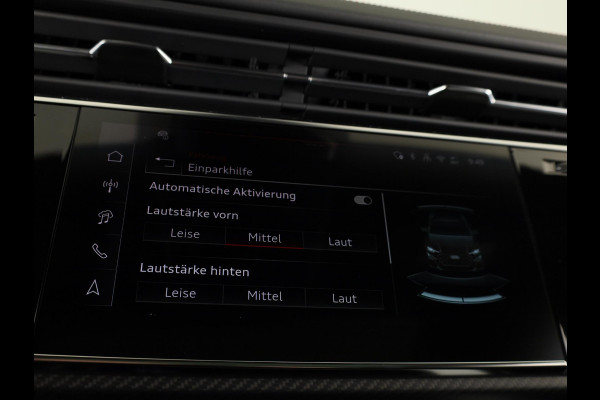 Audi Q8 60 TFSI e quattro Pro Line S Competition 490pk | Panoramadak | HUD | 4 wielbesturing | Stoel ventilatie en massage | Verlengde garantie | 23 inch Lichtmetalen velgen