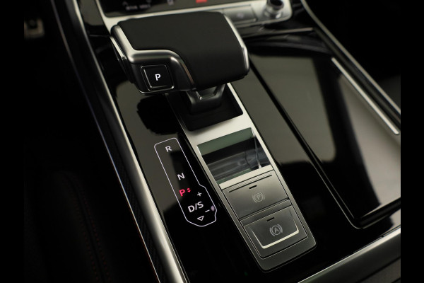 Audi Q8 60 TFSI e quattro Pro Line S Competition 490pk | Panoramadak | HUD | 4 wielbesturing | Stoel ventilatie en massage | Verlengde garantie | 23 inch Lichtmetalen velgen