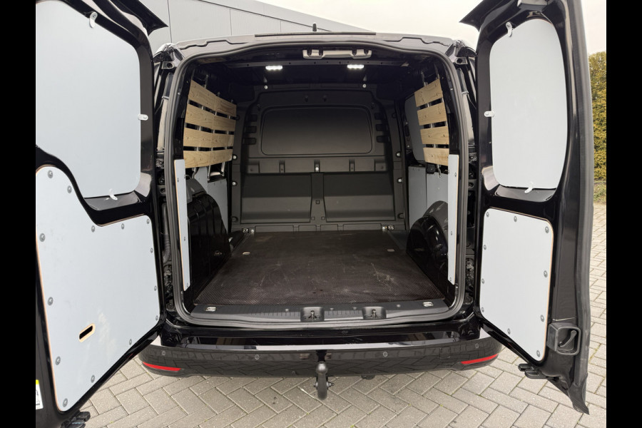 Volkswagen Caddy Cargo 2.0 TDI 123 PK STYLE / DSG AUTOMAAT / HIGHLINE / VIRTUAL / L1H1 / 10.534 KM!! / CRUISE / AIRCO / TREKHAAK / NAVI / LANE ASSIST /