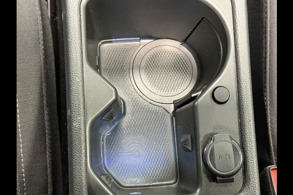 Volkswagen Golf 2.0 TDI R-Line Business AUT. PANO TREKHAAK ACC PDC VOOR EN ACHTER CAMERA NAVI STOELVERWAMING STUURVERWARMING