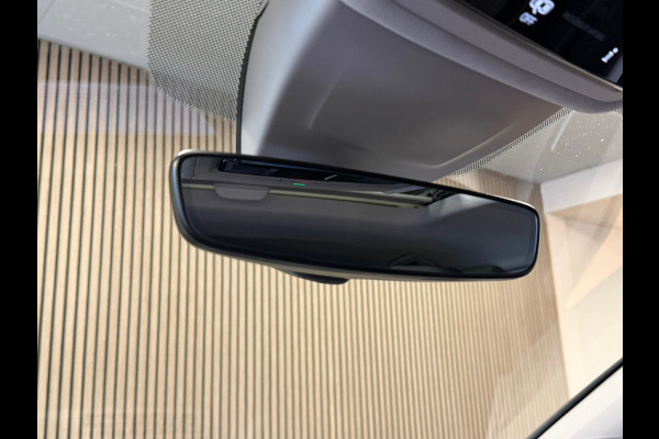 Volkswagen Golf 2.0 TDI R-Line Business AUT. PANO TREKHAAK ACC PDC VOOR EN ACHTER CAMERA NAVI STOELVERWAMING STUURVERWARMING