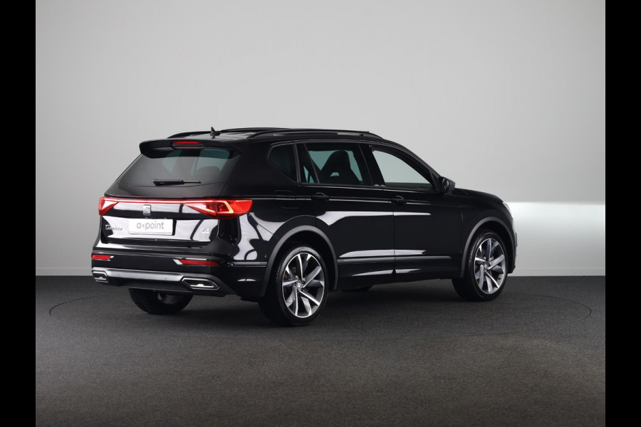 Seat Tarraco 1.4 TSI e-Hybrid PHEV FR 245 pk Automaat (DSG) | Navigatie | Panoramadak | Trekhaak (wegklapbaar) | Parkeersensoren (Park assist) | Achteruitrijcamera | Stoelverwarming v/a |