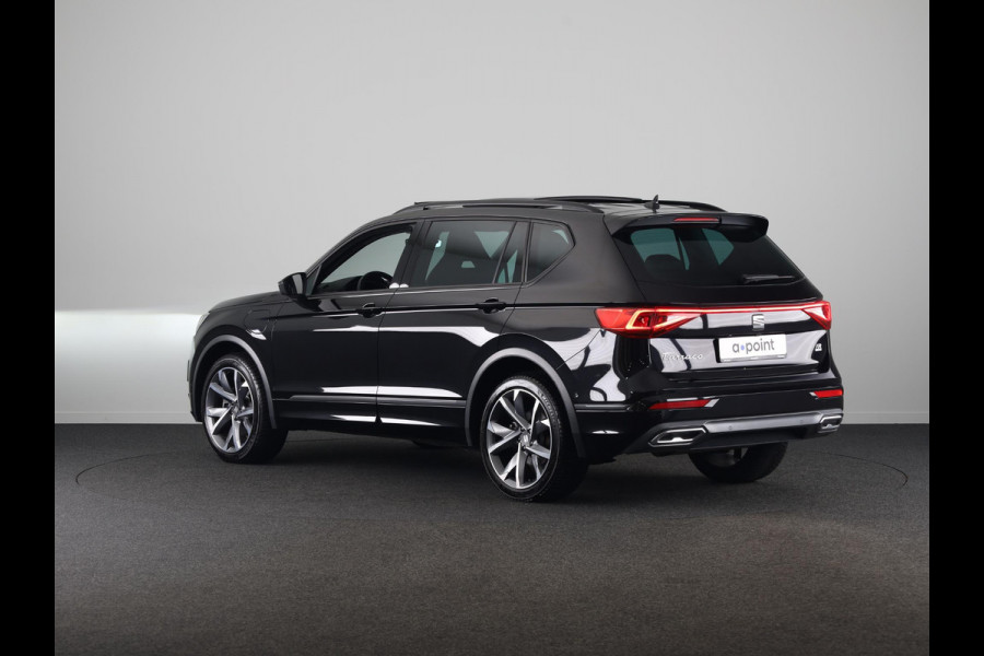 Seat Tarraco 1.4 TSI e-Hybrid PHEV FR 245 pk Automaat (DSG) | Navigatie | Panoramadak | Trekhaak (wegklapbaar) | Parkeersensoren (Park assist) | Achteruitrijcamera | Stoelverwarming v/a |