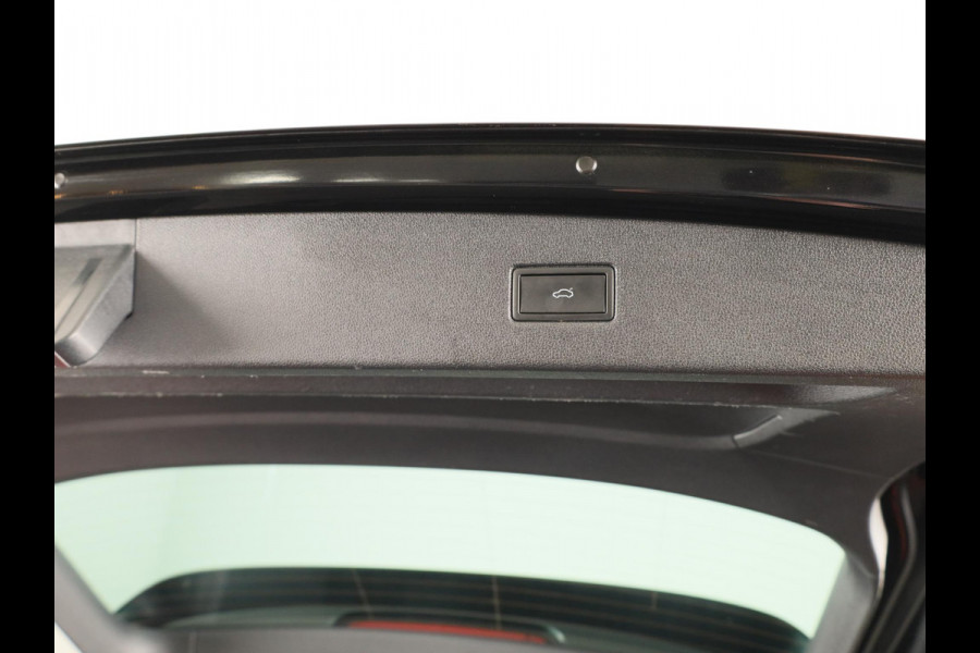 Seat Tarraco 1.4 TSI e-Hybrid PHEV FR 245 pk Automaat (DSG) | Navigatie | Panoramadak | Trekhaak (wegklapbaar) | Parkeersensoren (Park assist) | Achteruitrijcamera | Stoelverwarming v/a |