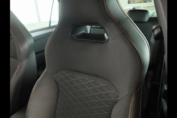 Seat Tarraco 1.4 TSI e-Hybrid PHEV FR 245 pk Automaat (DSG) | Navigatie | Panoramadak | Trekhaak (wegklapbaar) | Parkeersensoren (Park assist) | Achteruitrijcamera | Stoelverwarming v/a |