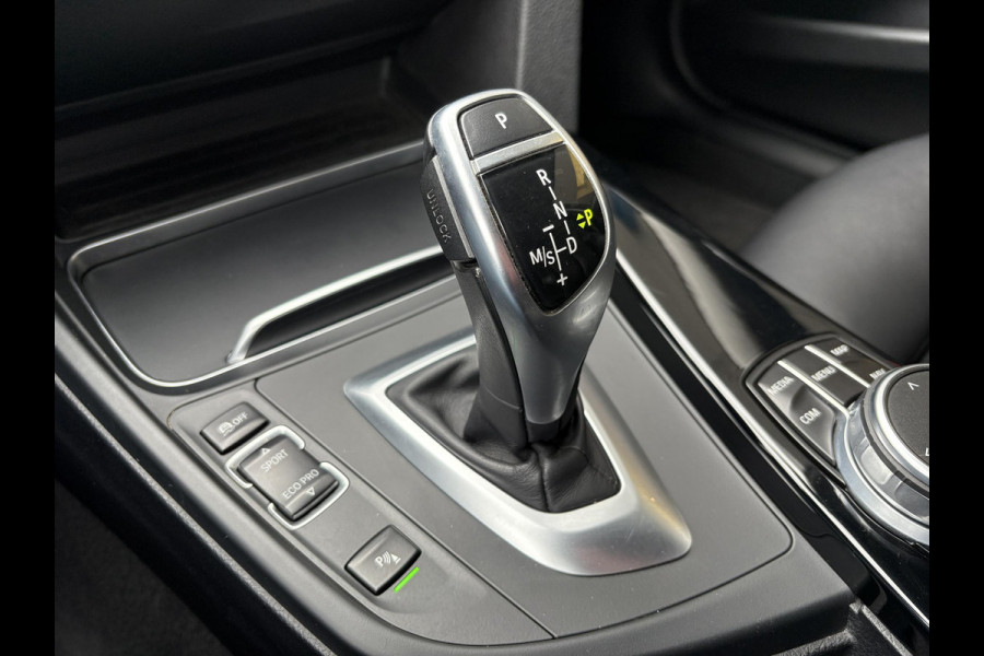 BMW 3 Serie Touring 340i xDrive M Sport High Executive 326pk | Elek. Trekhaak | Harman Kardon | Leder | Navi | Elek. kofferklep |
