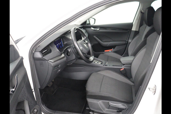 Škoda Octavia 1.0 e-TSI Business Edition | Trekhaak | Carplay | Navigatie | Full LED | Parkeerhulp | Cruise control | Digital Cockpit | Climate control | Getint glas