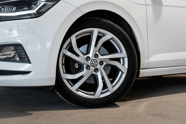 Volkswagen Polo 1.0 TSI Highline DSG PANO LED