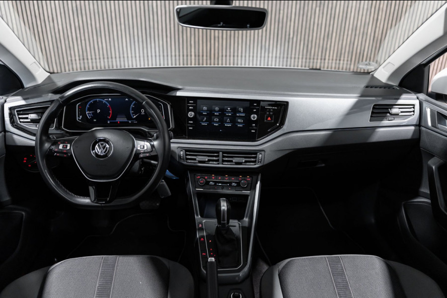 Volkswagen Polo 1.0 TSI Highline DSG PANO LED