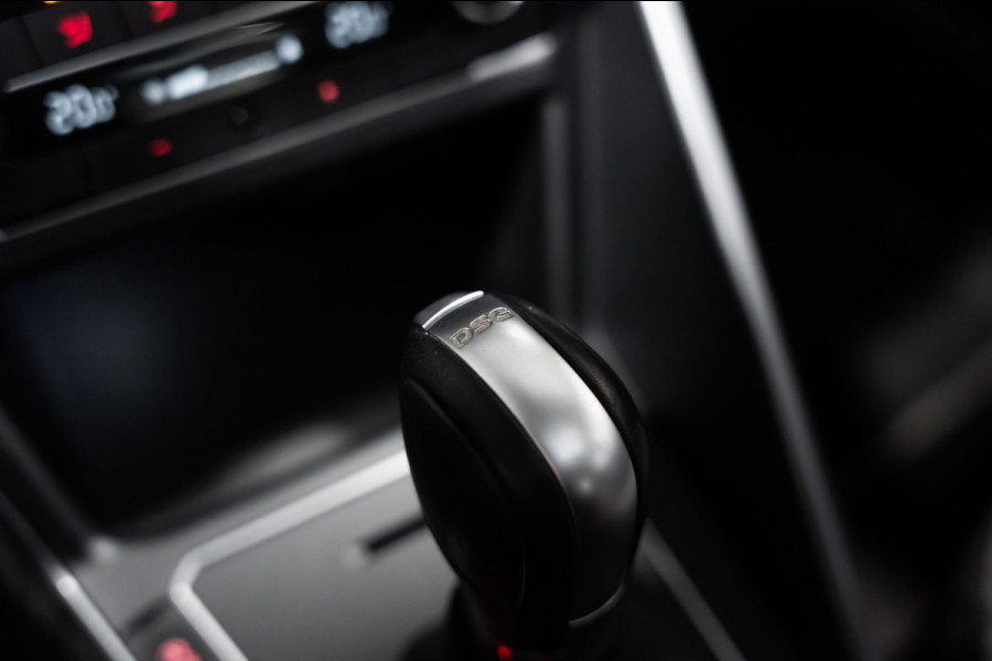 Volkswagen Polo 1.0 TSI Highline DSG PANO LED