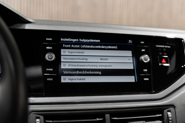 Volkswagen Polo 1.0 TSI Highline DSG PANO LED