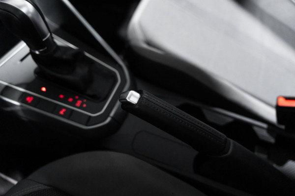 Volkswagen Polo 1.0 TSI Highline DSG PANO LED