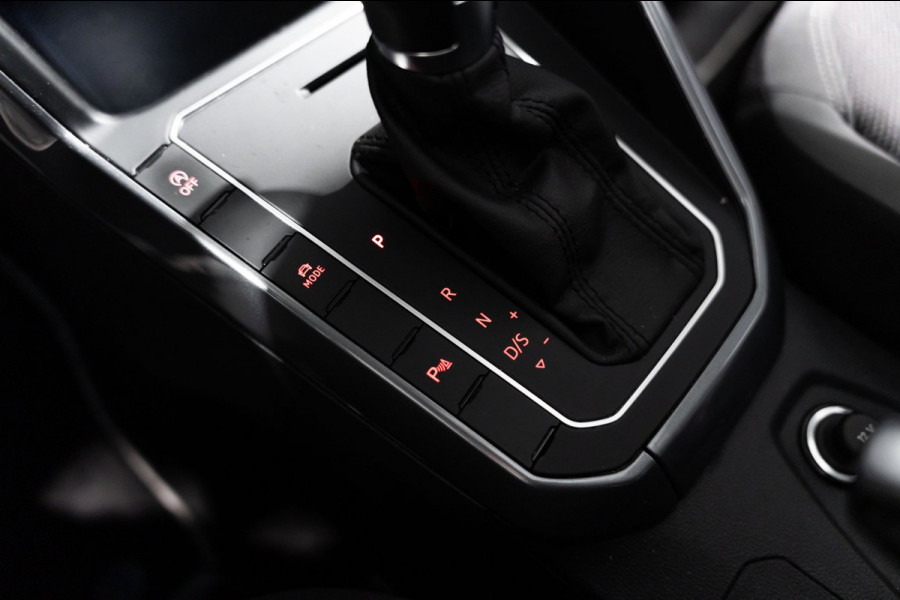 Volkswagen Polo 1.0 TSI Highline DSG PANO LED