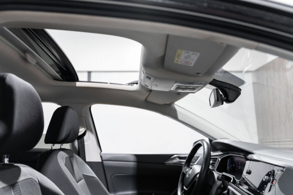 Volkswagen Polo 1.0 TSI Highline DSG PANO LED