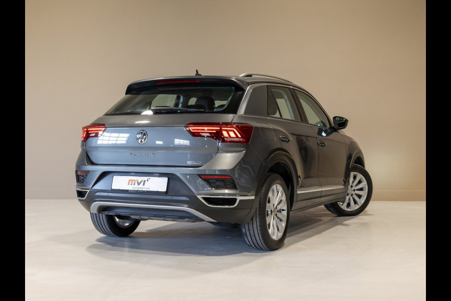 Volkswagen T-Roc 2.0 TSI 4Motion Sport / 190pk / Trekhaak / Leder / Achteruitrij camera /