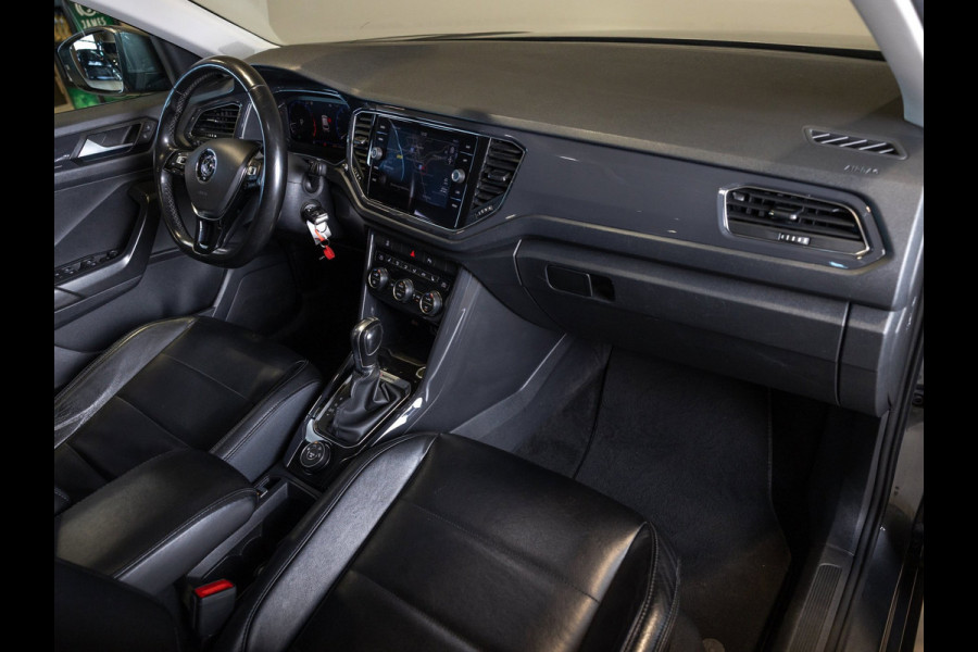 Volkswagen T-Roc 2.0 TSI 4Motion Sport / 190pk / Trekhaak / Leder / Achteruitrij camera /