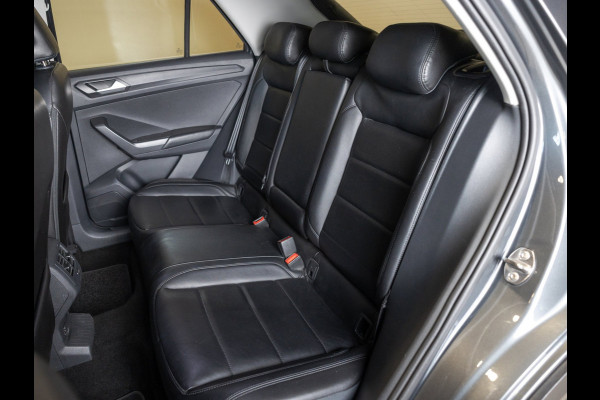 Volkswagen T-Roc 2.0 TSI 4Motion Sport / 190pk / Trekhaak / Leder / Achteruitrij camera /