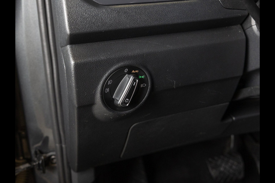 Volkswagen T-Roc 2.0 TSI 4Motion Sport / 190pk / Trekhaak / Leder / Achteruitrij camera /