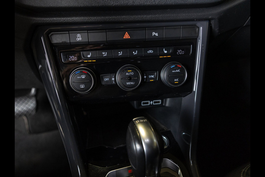 Volkswagen T-Roc 2.0 TSI 4Motion Sport / 190pk / Trekhaak / Leder / Achteruitrij camera /