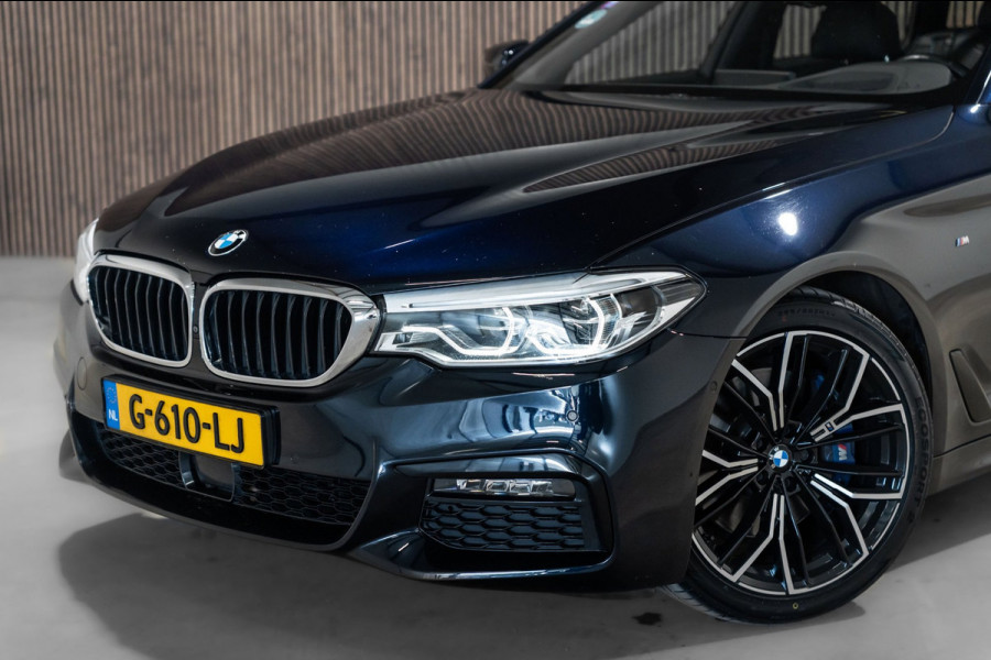 BMW 5 Serie Touring 530i M Sport PANO LEDER LED